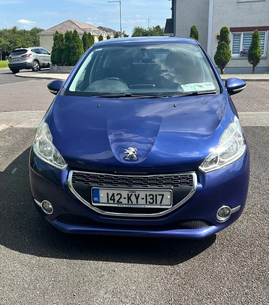 Peugeot 208 2014 - Image 1