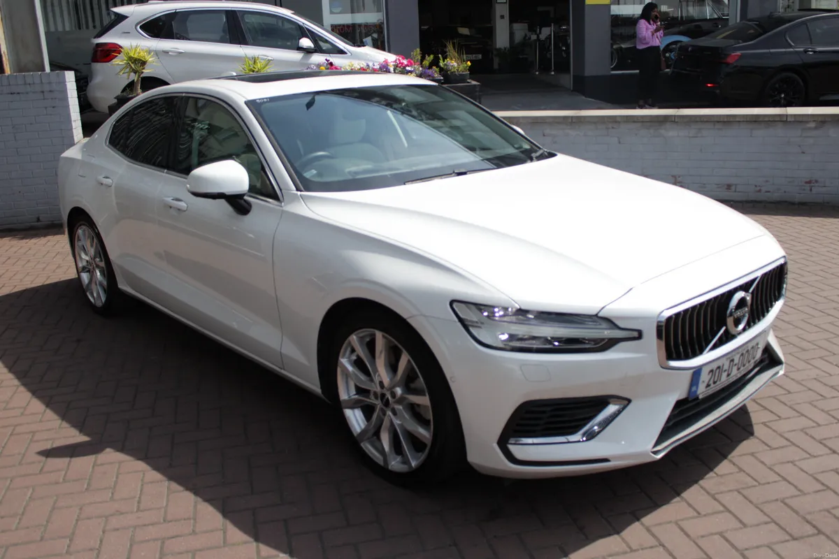 2020 VOLVO S60 T6 PETROL PLUG-IN 4DR SALOON AUTO - Image 2