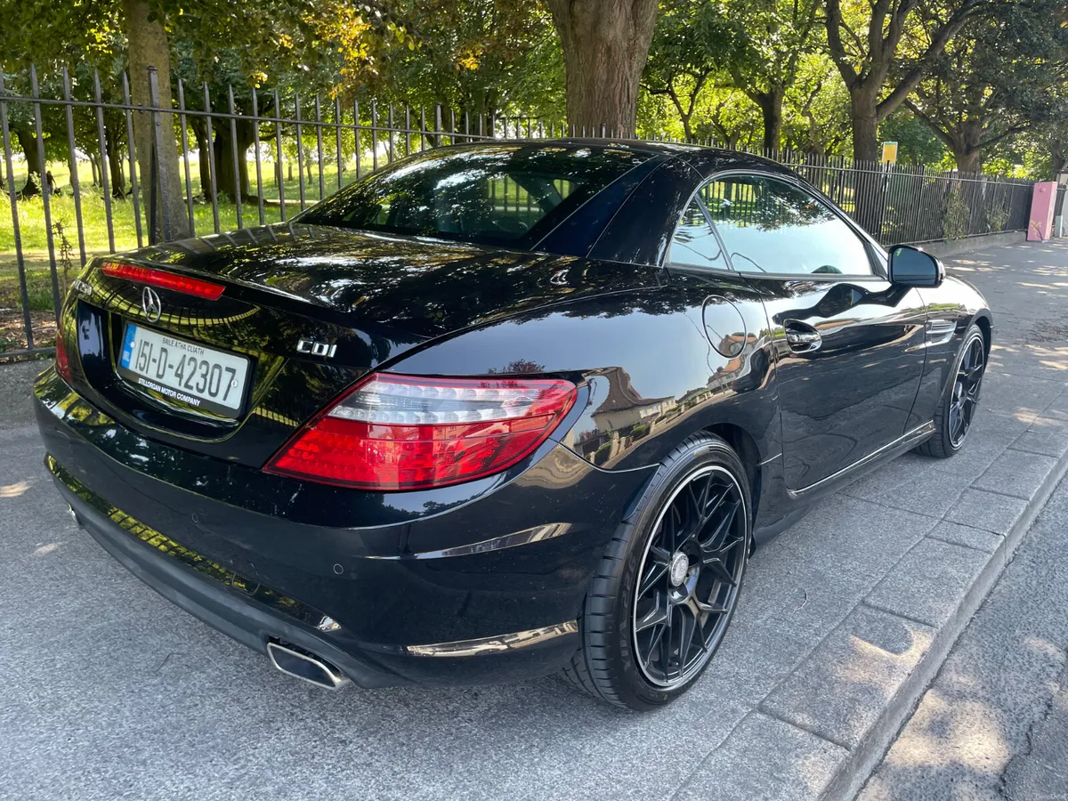 2015 MERCEDES SLK AMG only 73000kms - Image 4