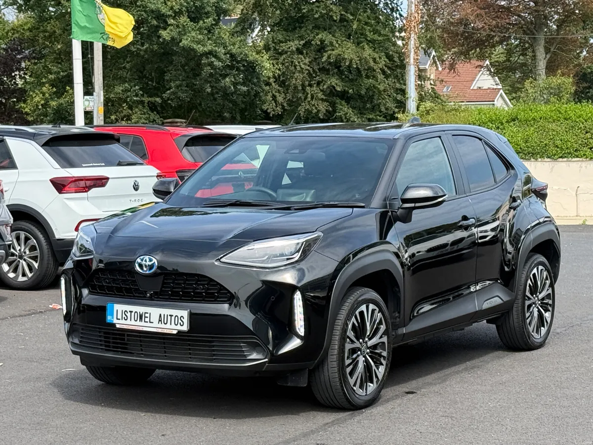 231 TOYOTA YARIS CROSS 1.5 PETROL HYBRID Z AUTO - Image 6