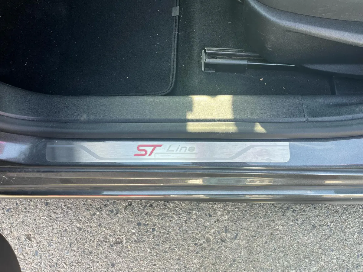 Ford Focus 2019 - Image 3