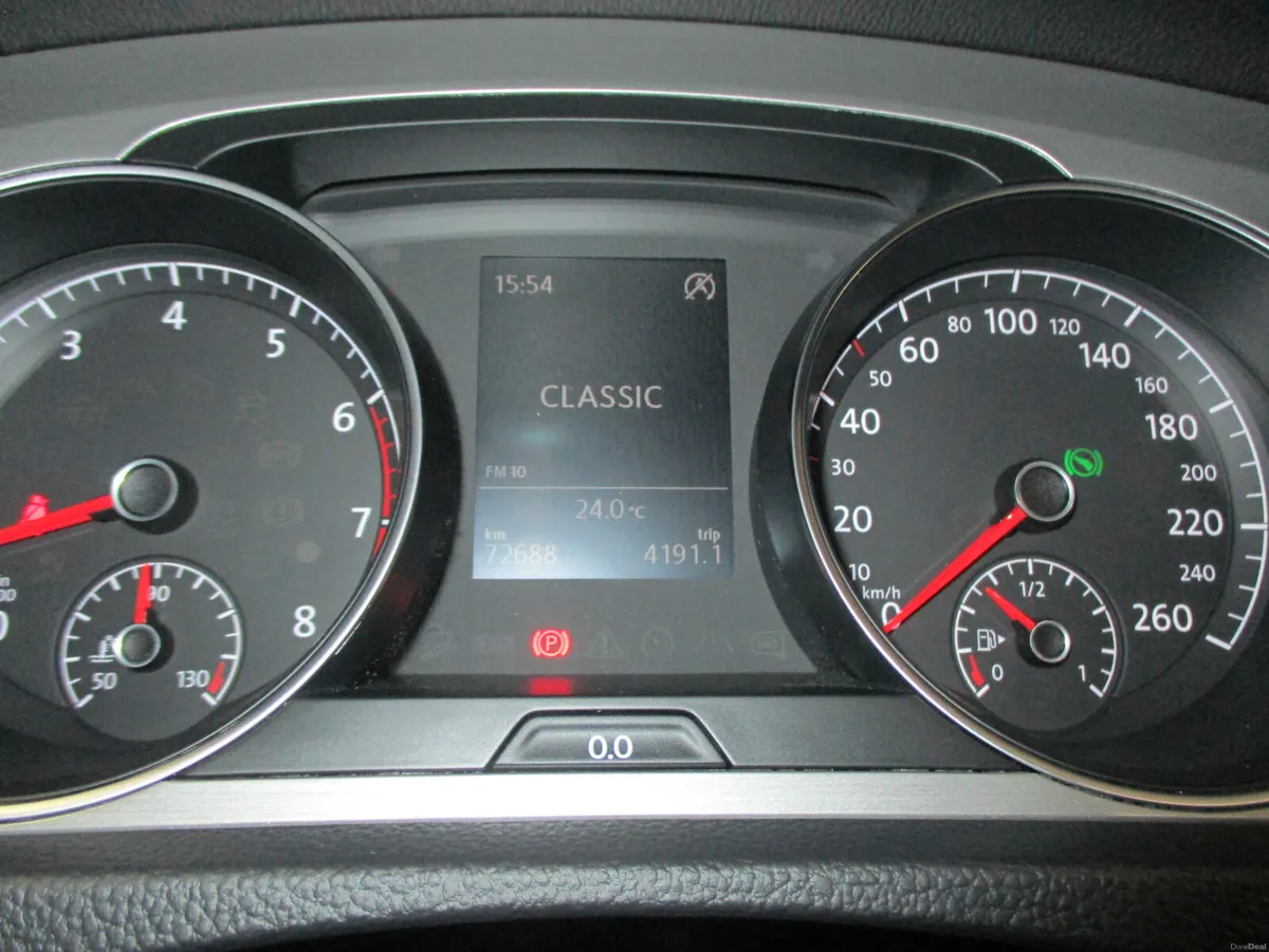 Volkswagen Golf 2016 1.2 TURBO DSG 7 SPEED - Image 4