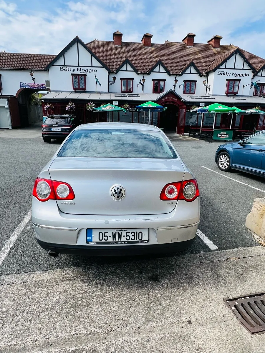 Volkswagen Passat 1.6 Petrol - Image 5