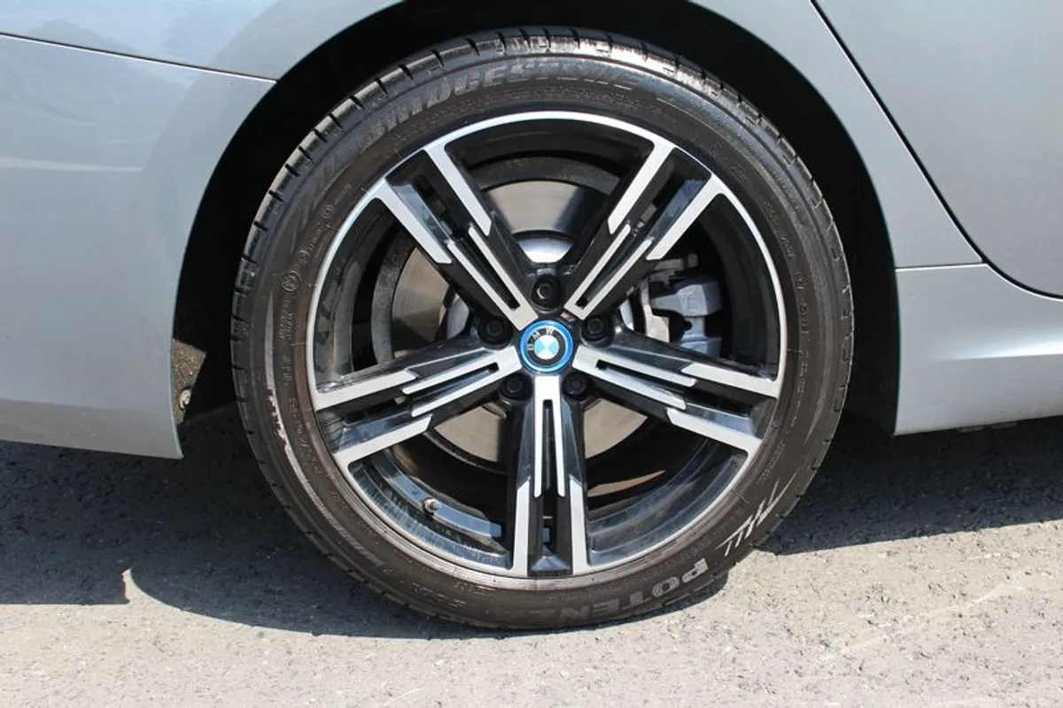 BMW 330e M Sport - Image 2