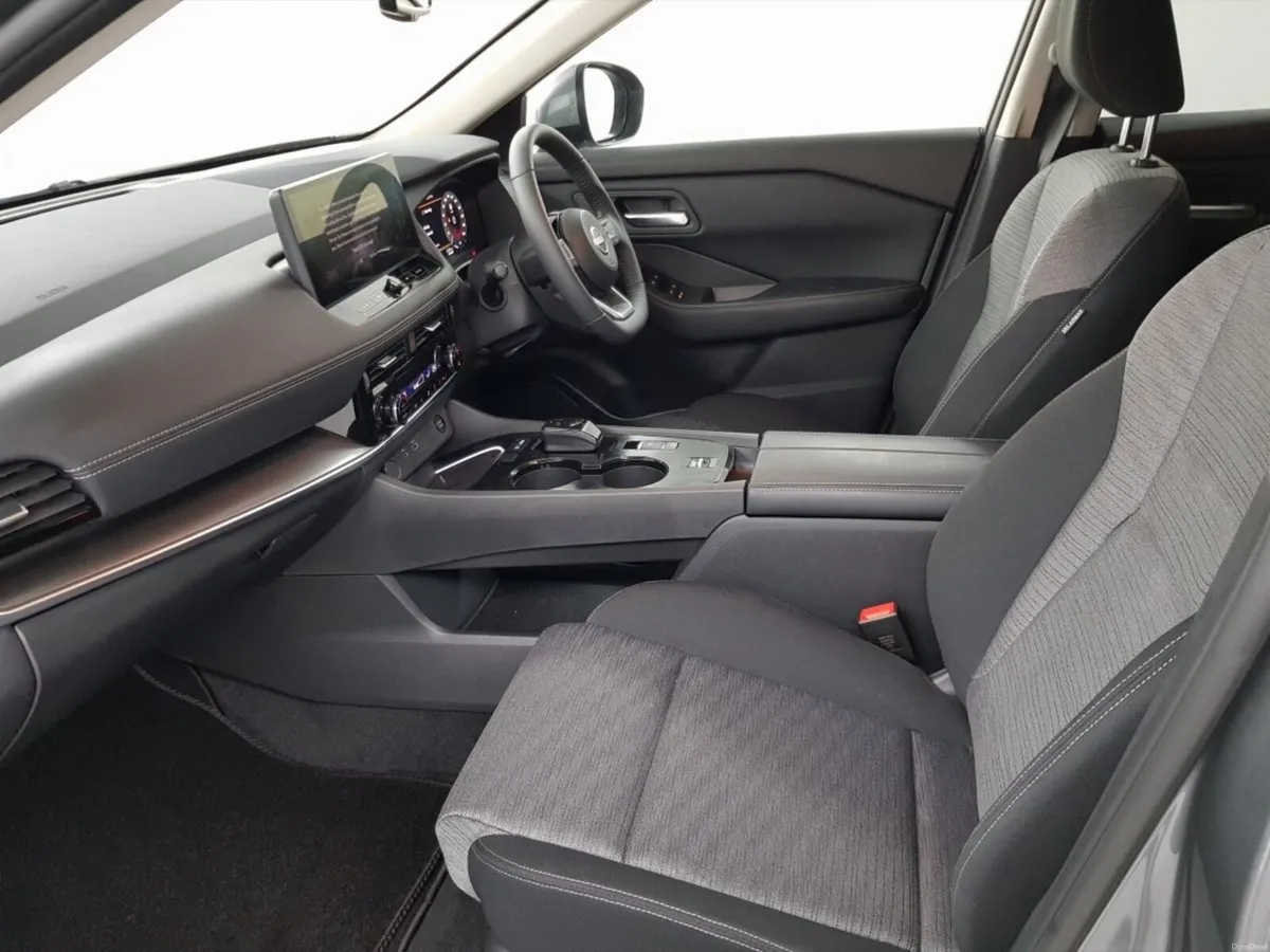 Nissan X-Trail ePOWER X-TRAIL SV PREMIUM 5 Seater - Image 4