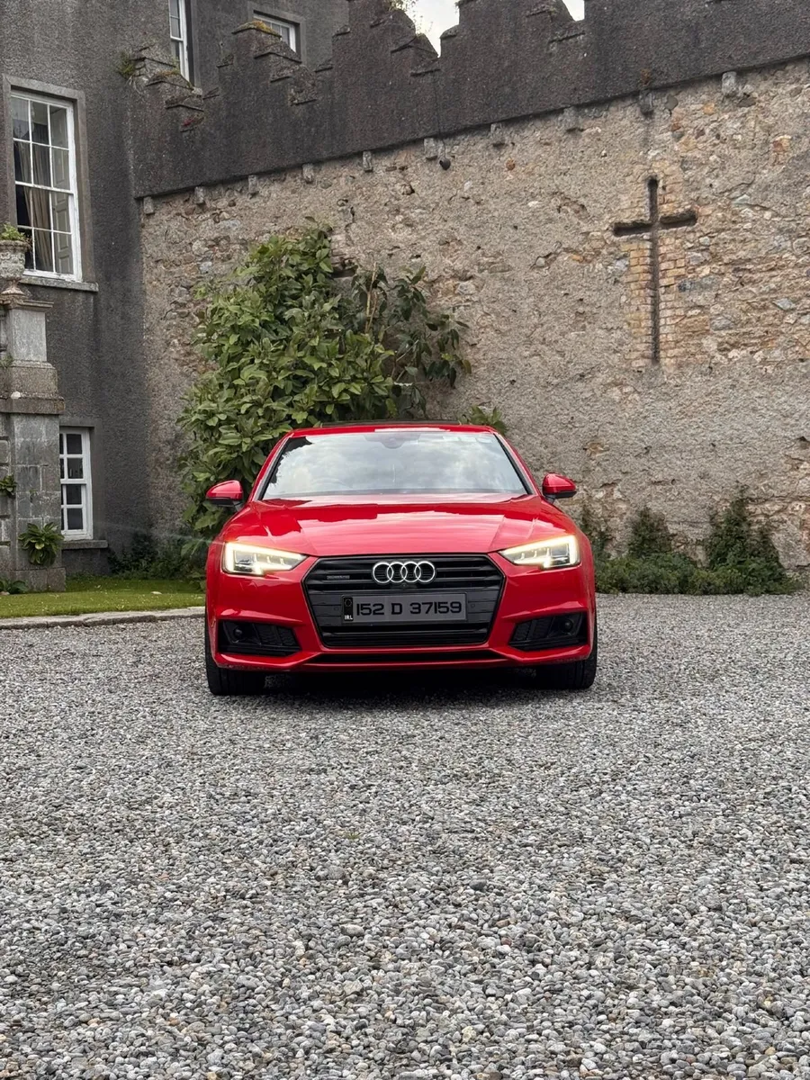 Audi A4 2015 - Image 2