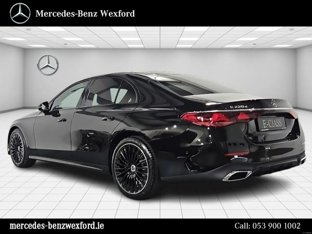 Mercedes-Benz E-Class E220D Special Night Edition - Image 4