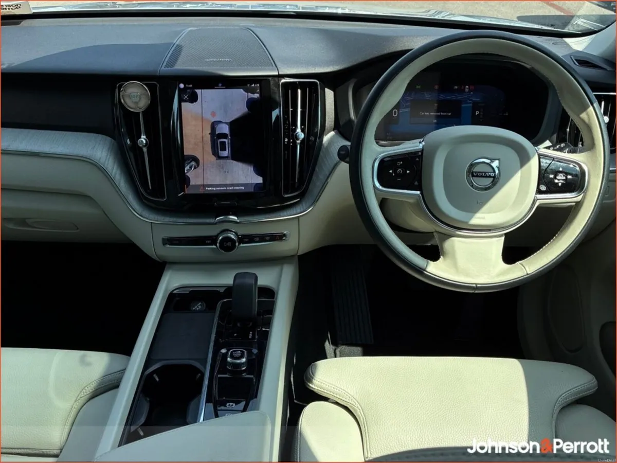 Volvo XC60 T6 PHEV 350hp Plus Bright -  (Two Year - Image 3