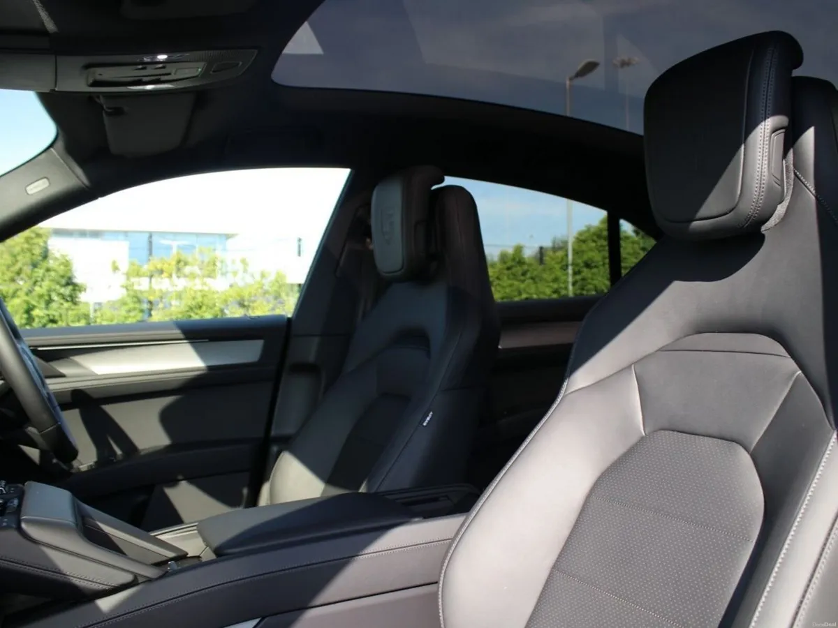 Porsche Cayenne Coupe Electric - Image 5