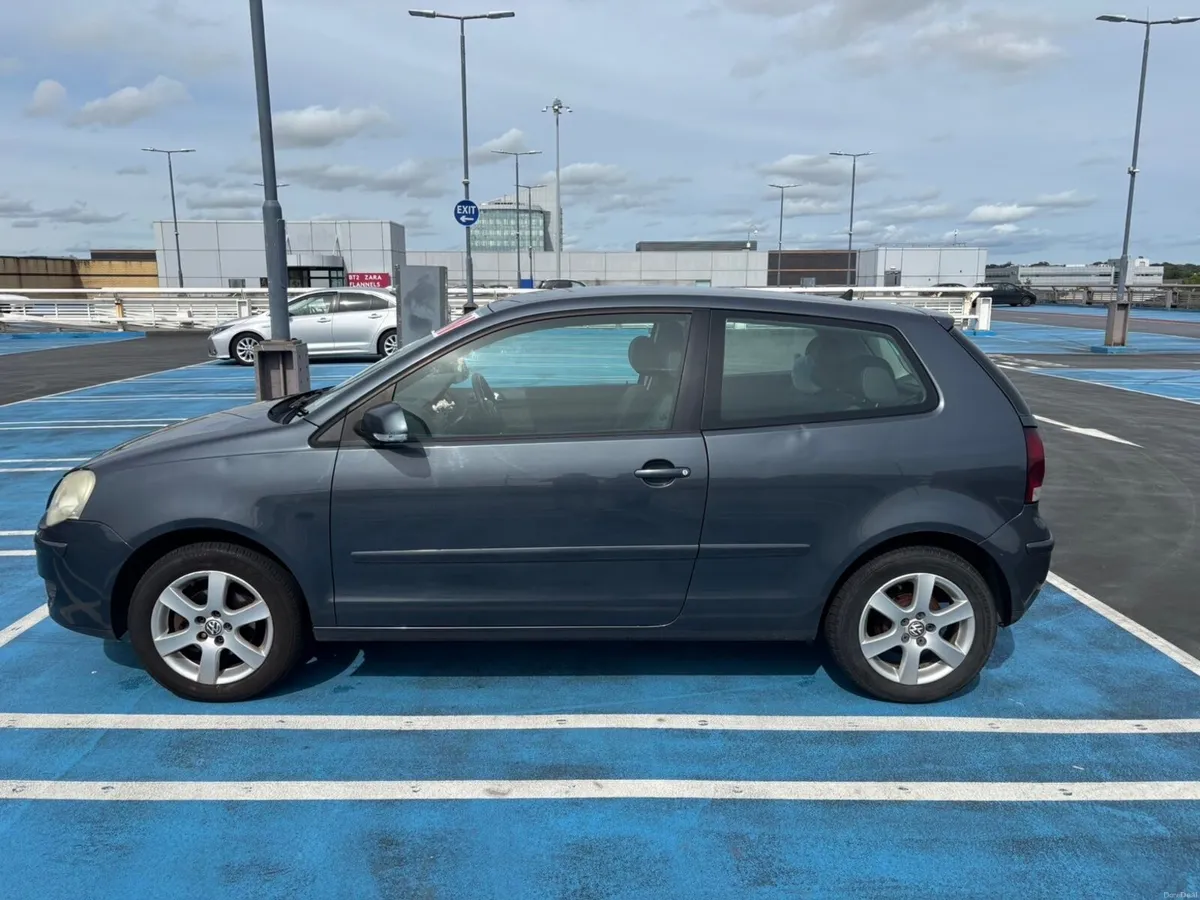 Volkswagen Polo 2008 - Image 2