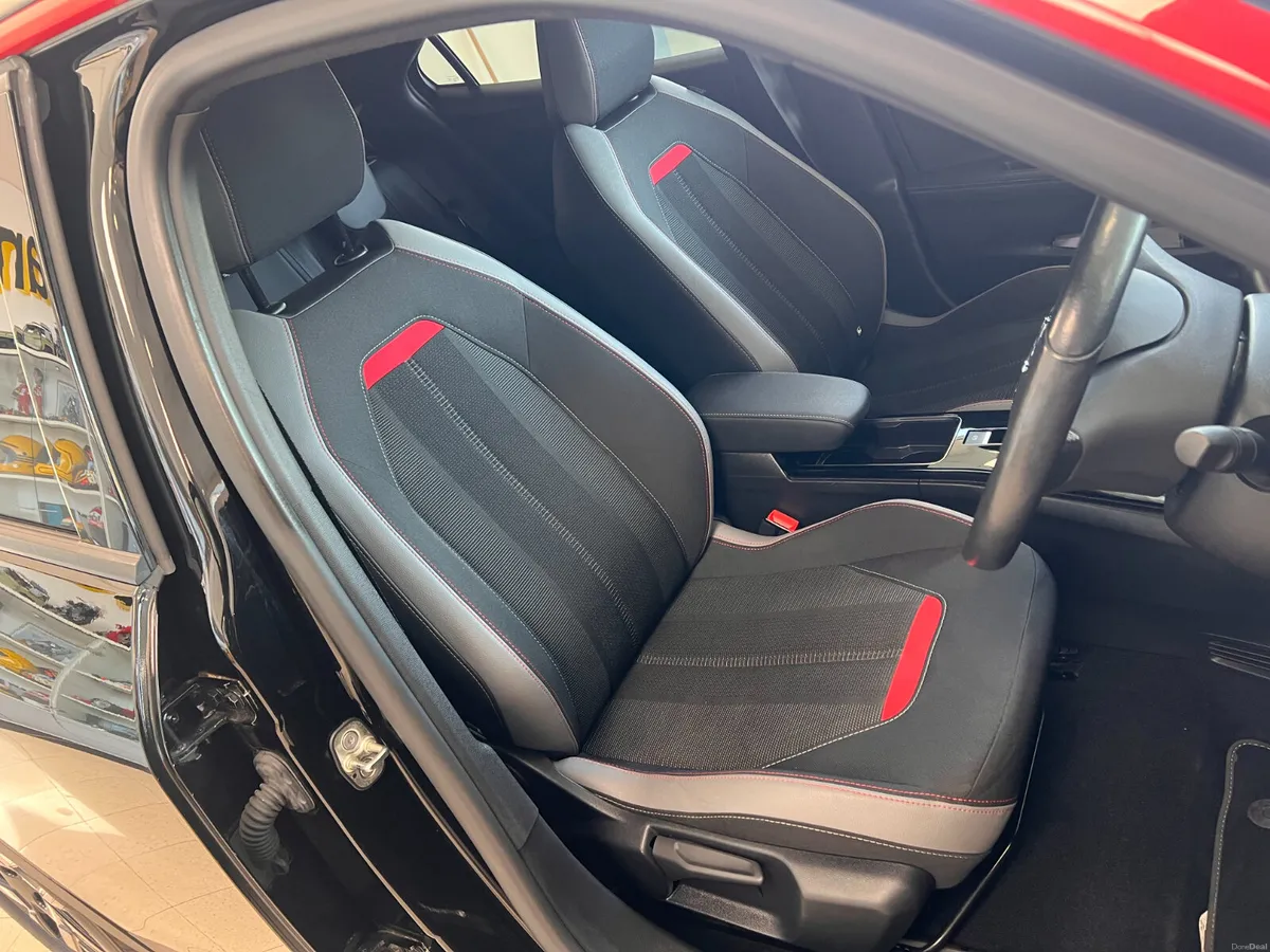 Low Kms As New Huge Spec Full Electric New Generat - Image 3