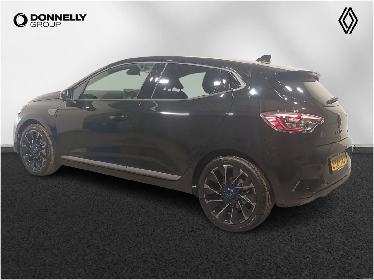 Renault Clio Hatchback Techno Esprit Alpine - Image 2