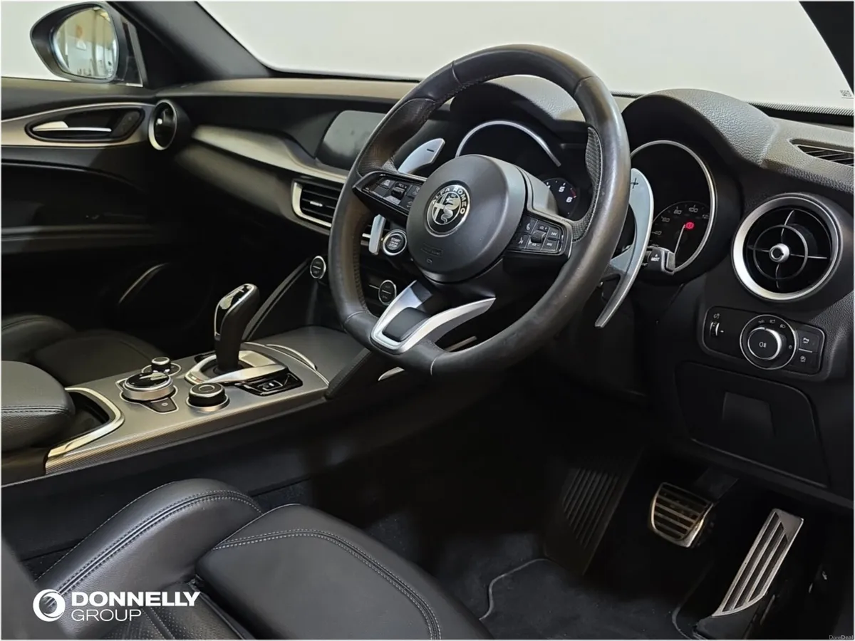 Alfa Romeo Stelvio Estate Veloce - Image 4