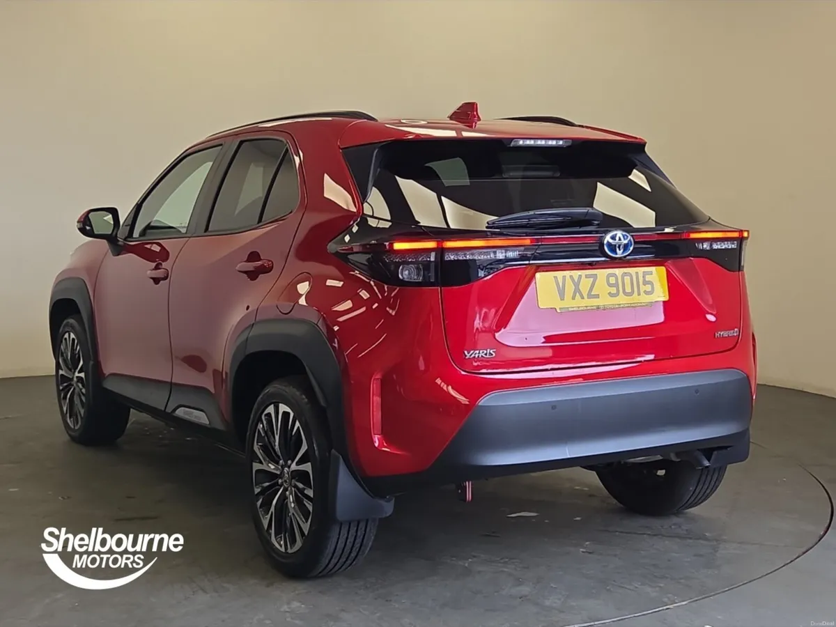 Toyota Yaris Cross Estate Excel - Image 2