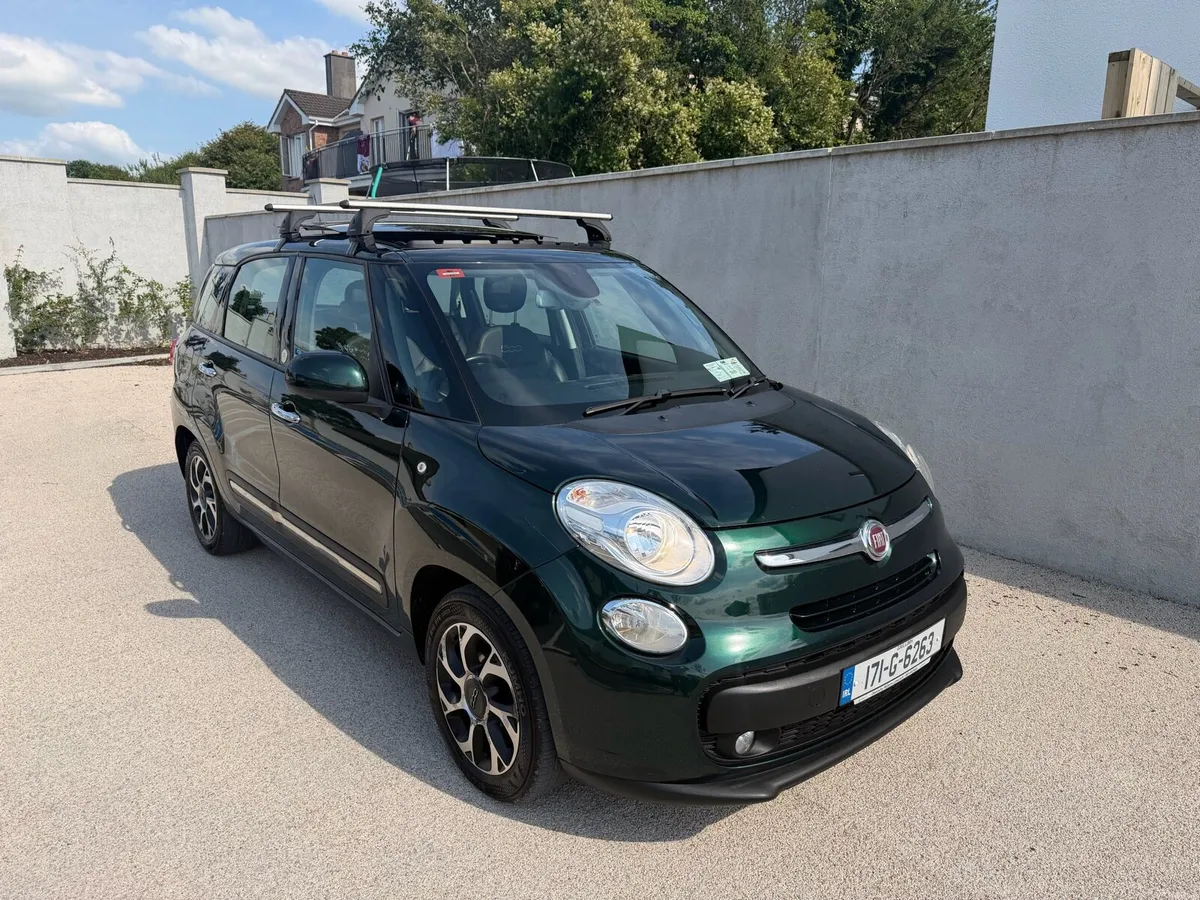 2017 FIAT 500L 7 SEATER NCT 4-27 MINT !! - Image 1
