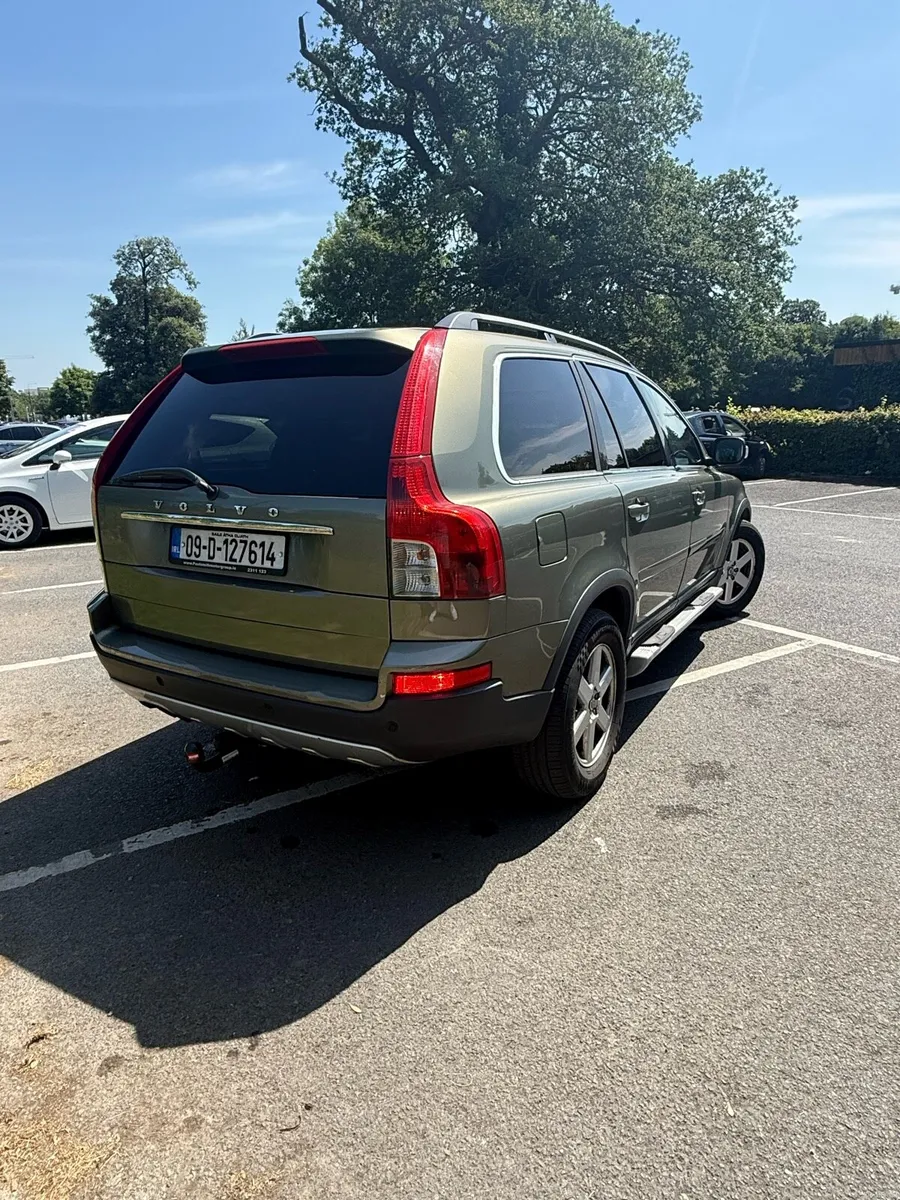 Volvo XC90 2.4D AWD - Image 2