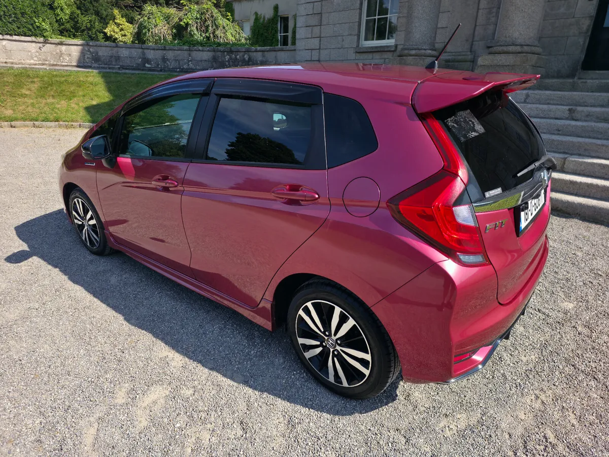 2018 Honda Fit automatic hybrid massive spec 👀 - Image 4