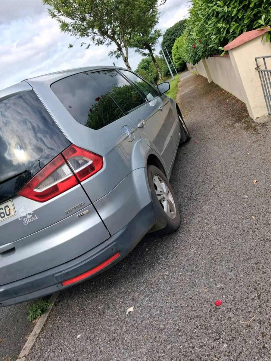 2010 Ford Galaxy - Image 2