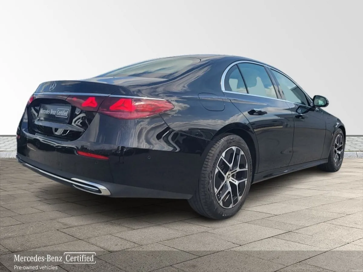 Mercedes-Benz E-Class E220d Avantgarde Plus Auto * - Image 4