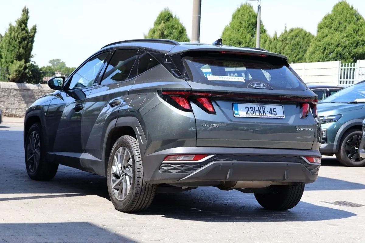 Hyundai Tucson 2WD Executive - Image 6