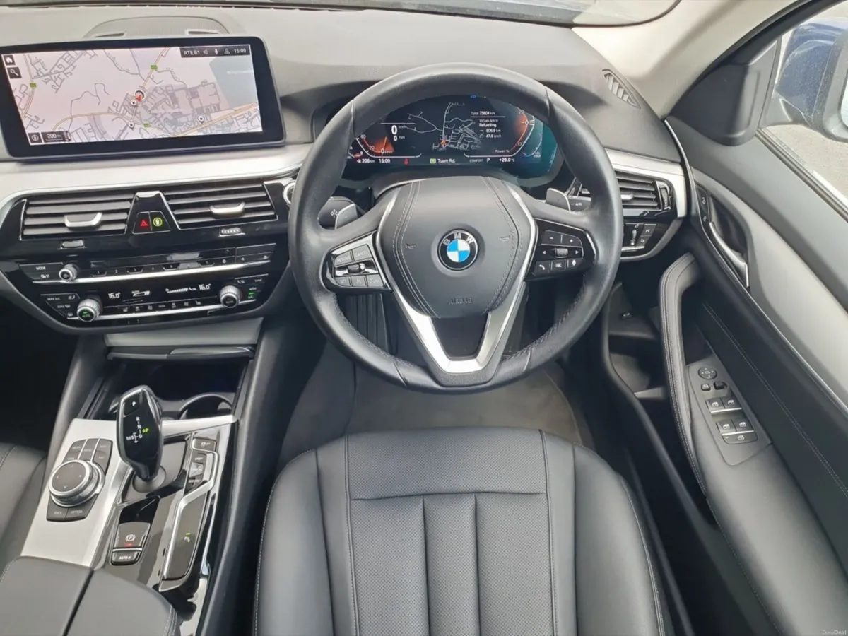 BMW 5-Series 520d SE - Image 5