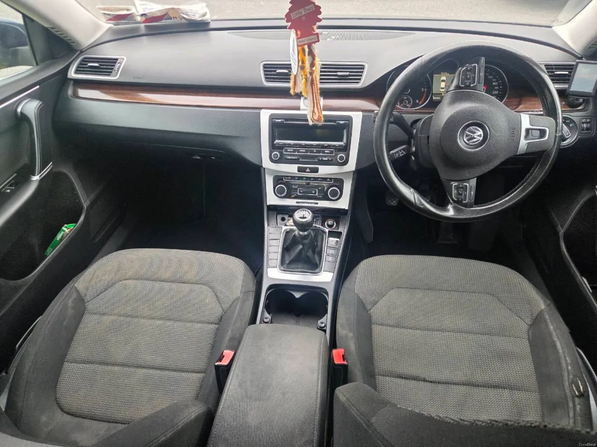 2012 VW Passat - Image 4