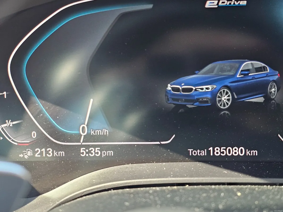 BMW 5-Series 2019 - Image 3