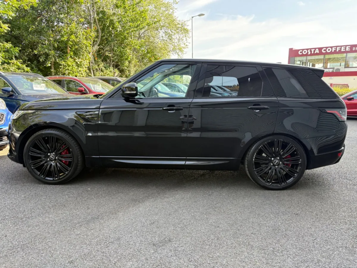 Land Rover Range Rover Sport 2.0 PETROL HYBRID P40 - Image 4
