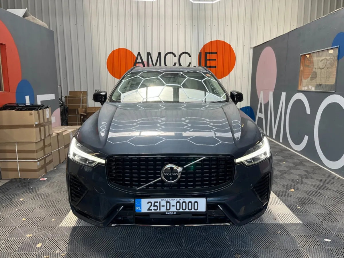 Volvo XC60 2025 VOLVO XC60 PLUG-IN T6 2.0 AUTOMATI - Image 6