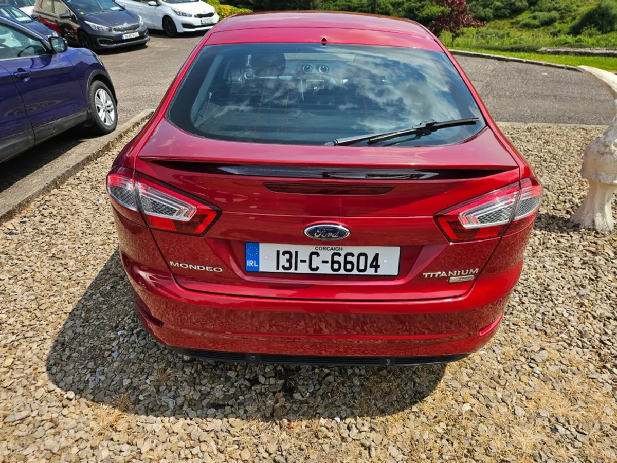 Ford Mondeo TITANIUM 1.6 TDCI 115PS M6 4DR - Image 4