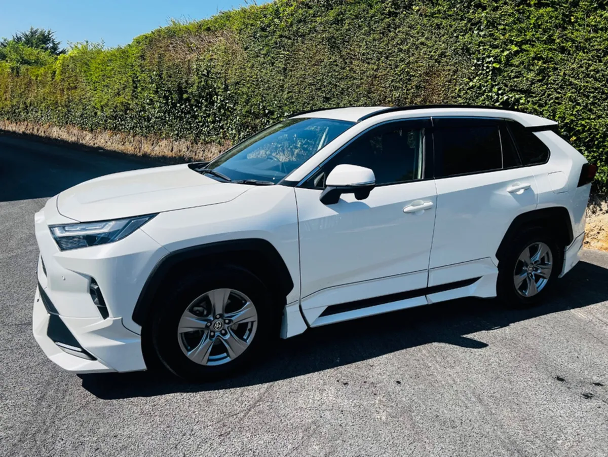 Toyota RAV4 2.5 AUTOMATIC HYBRID  TRD KIT - Image 6