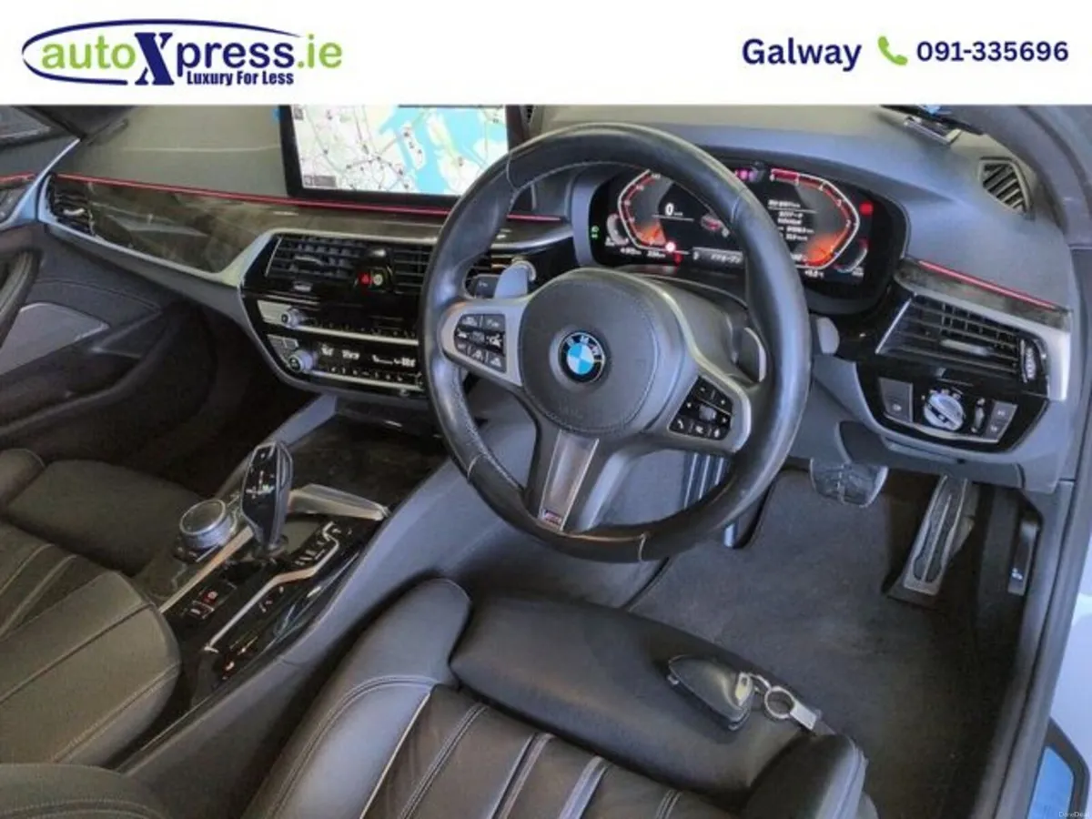 BMW 5-Series M SPORT XDRIVE 523D Automatic, Revers - Image 4