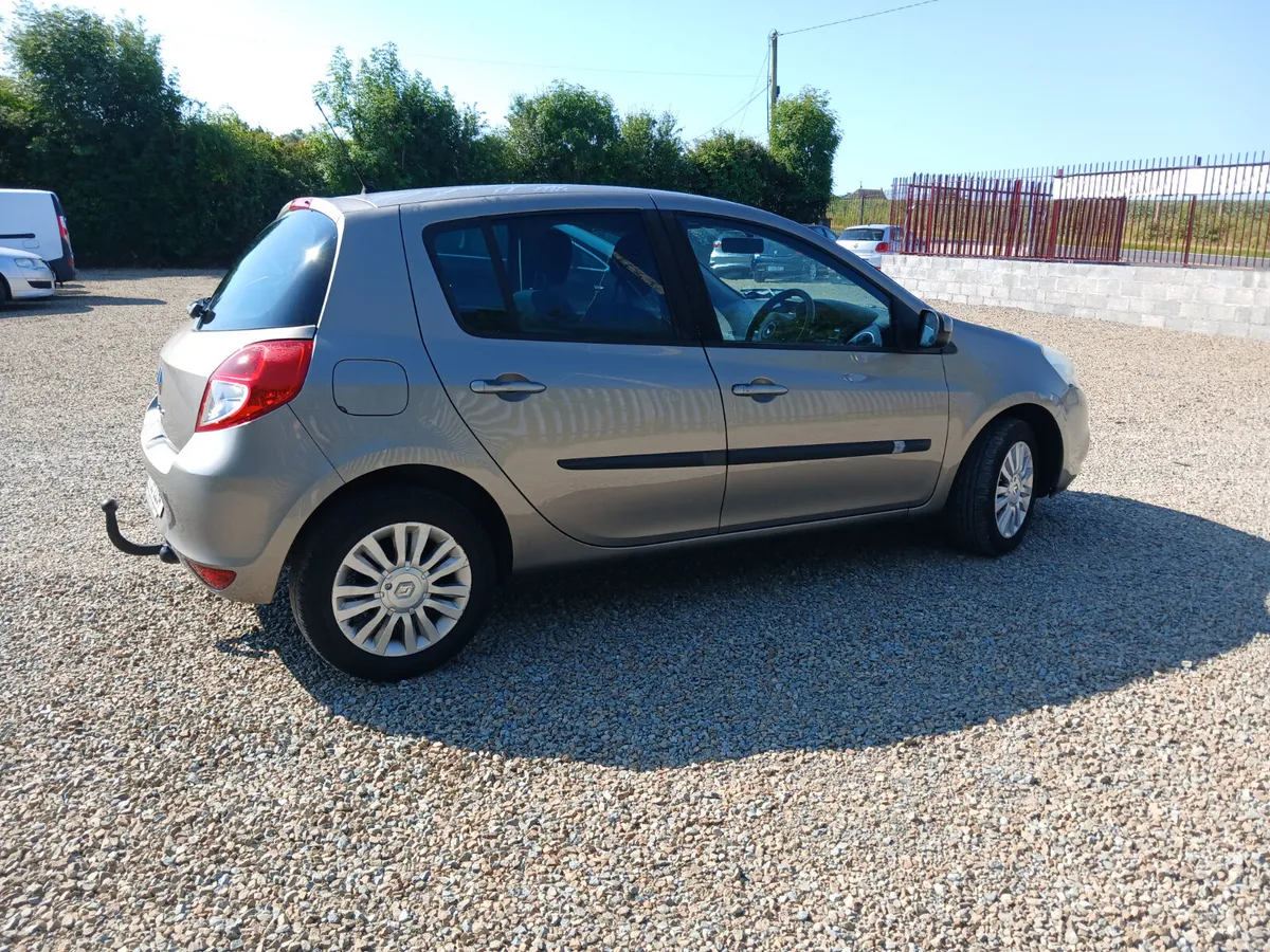 Renault Clio 2011 long tax and new NCT 7.27 - Image 6