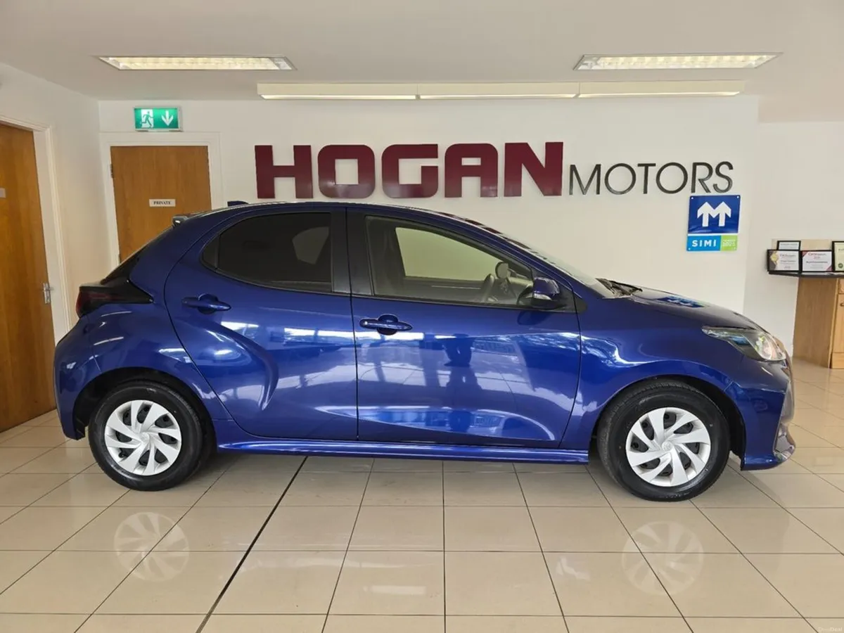 Toyota Yaris 1.0 Edition Automatic - Image 3