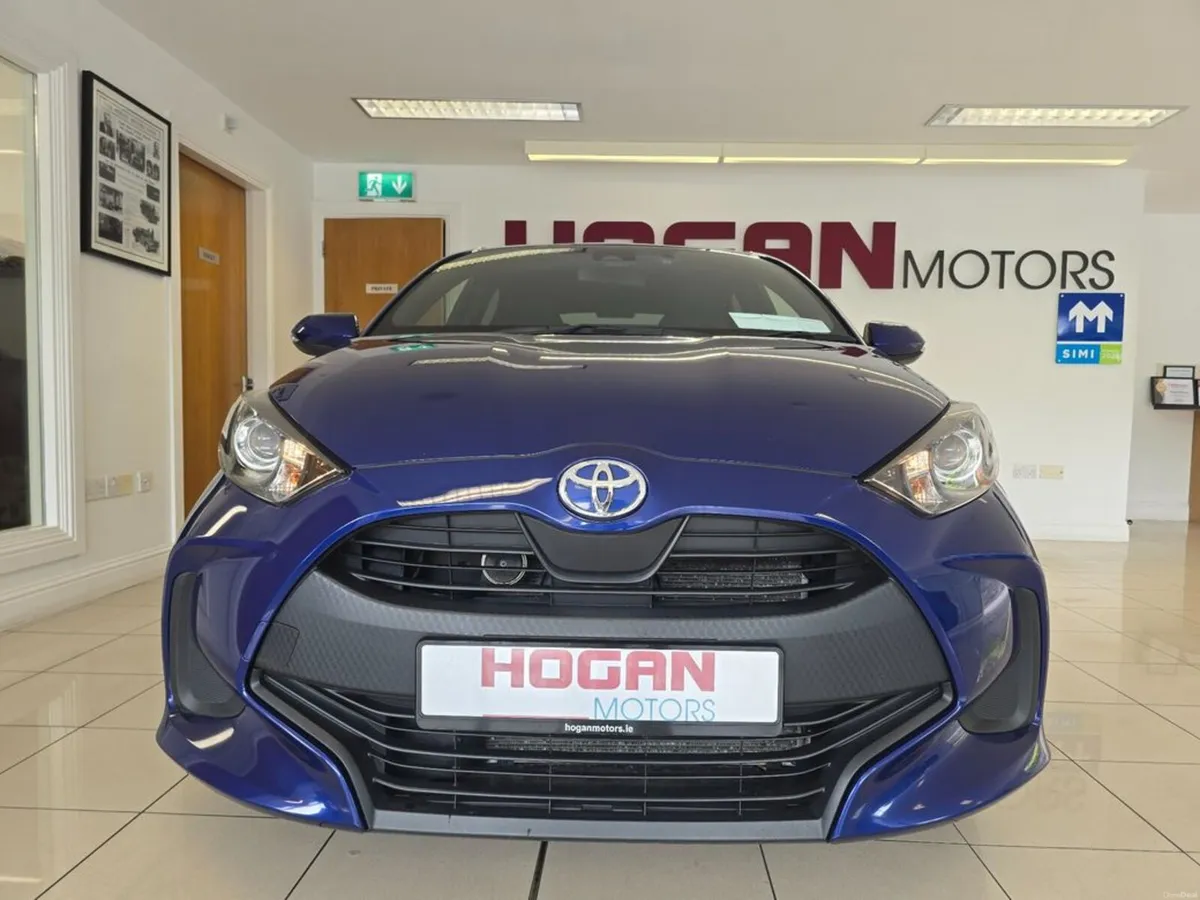 Toyota Yaris 1.0 Edition Automatic - Image 2