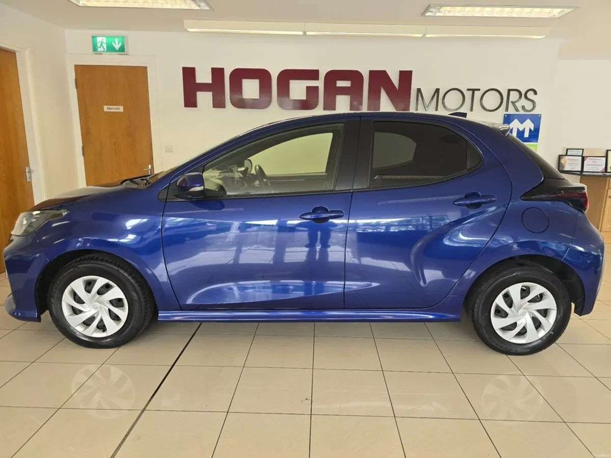 Toyota Yaris 1.0 Edition Automatic - Image 4