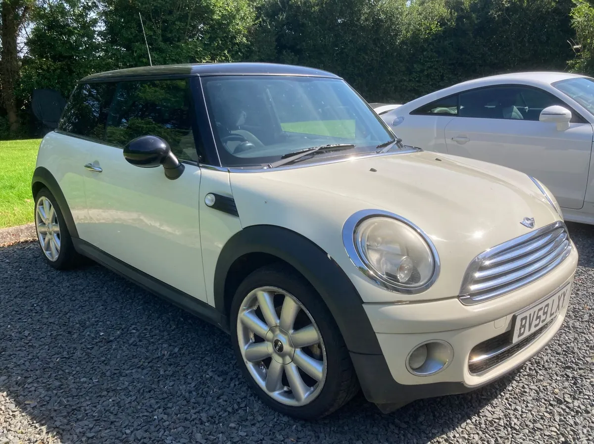 Mini Cooper 2009 - Image 2