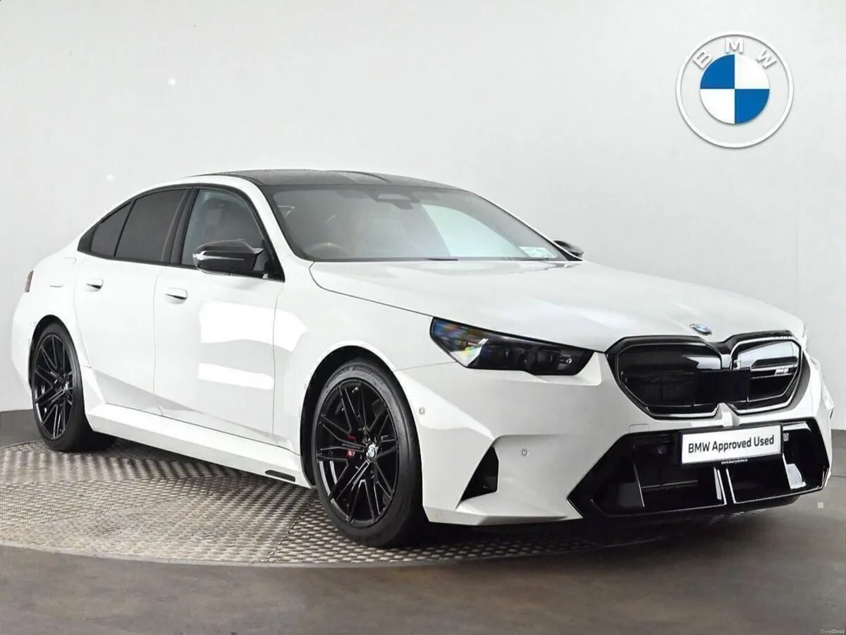BMW M5 Saloon - Image 1