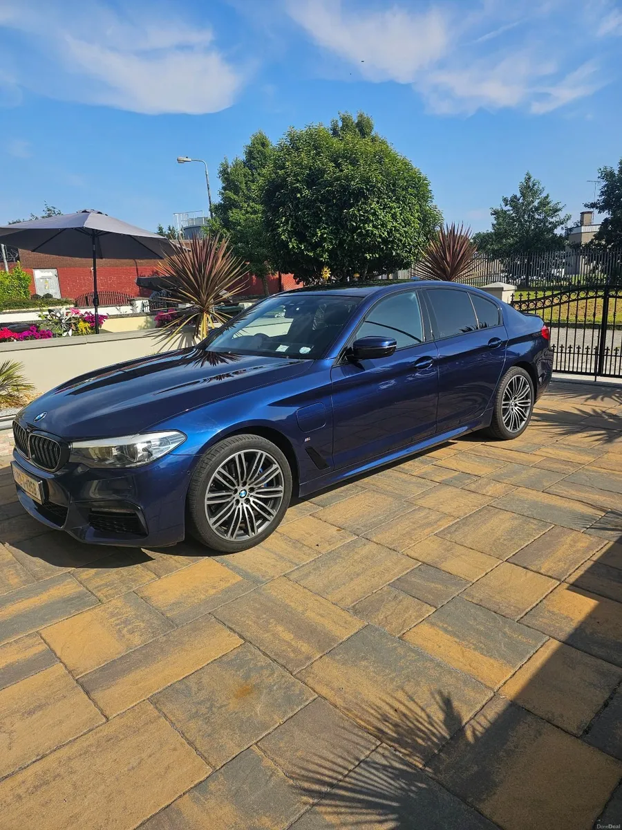 BMW 5-Series 2019 - Image 1