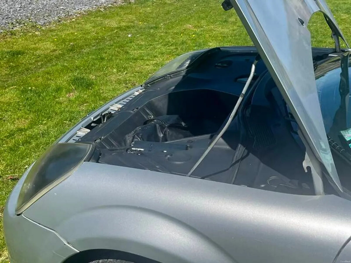 2000 Toyota MR-S / MR2 Spyder - Image 5