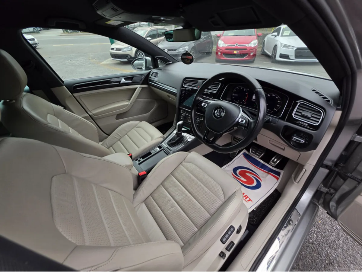 Volkswagen Golf LEATHER SEATS ( 192 REG ) FULL CRE - Image 3