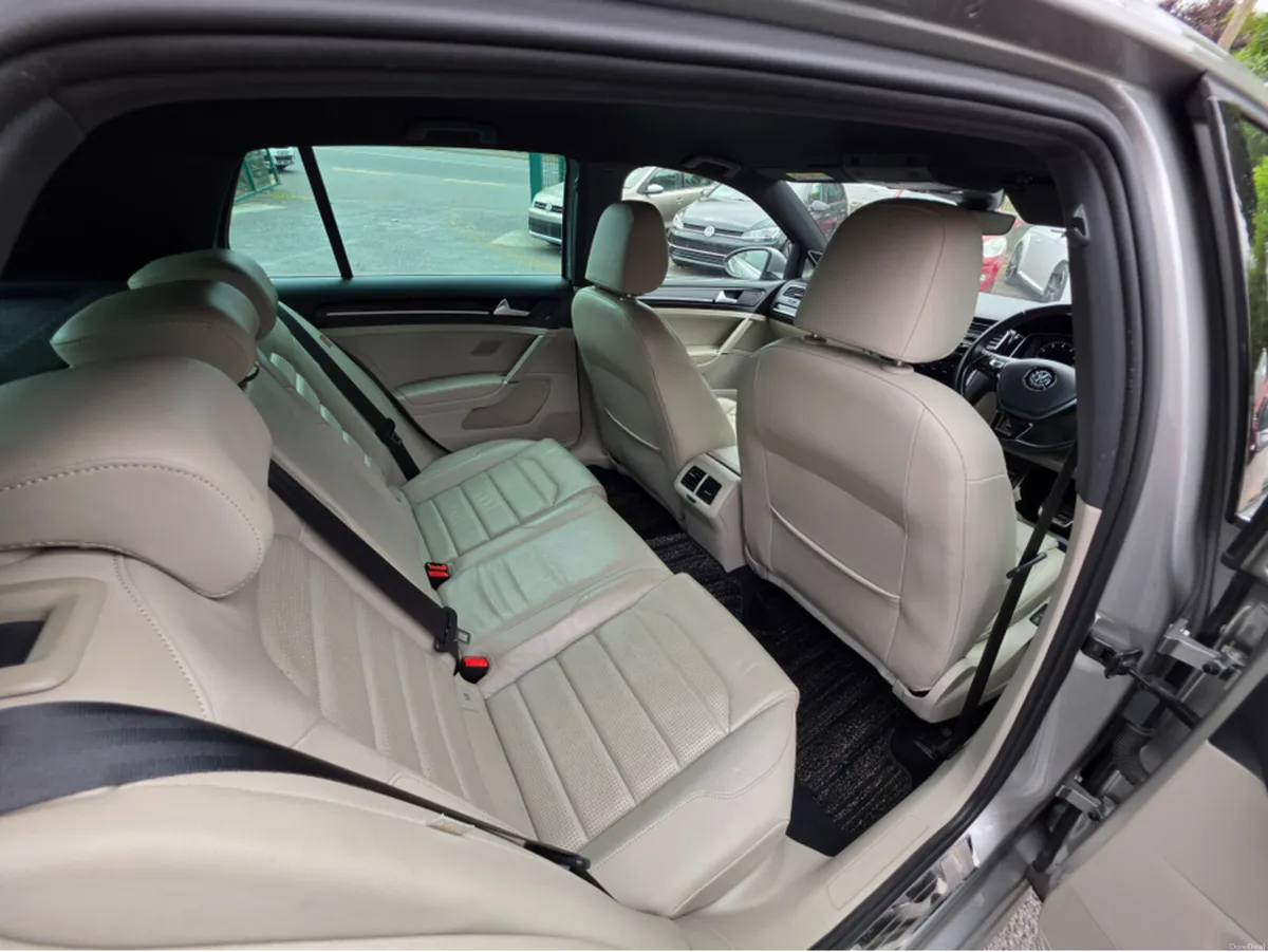Volkswagen Golf LEATHER SEATS ( 192 REG ) FULL CRE - Image 6
