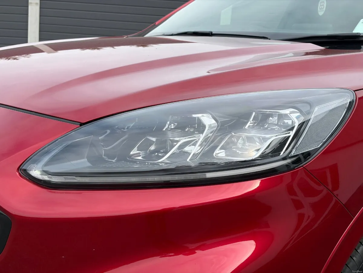 Ford Kuga ST-LINE EDITION PHEV - Image 3