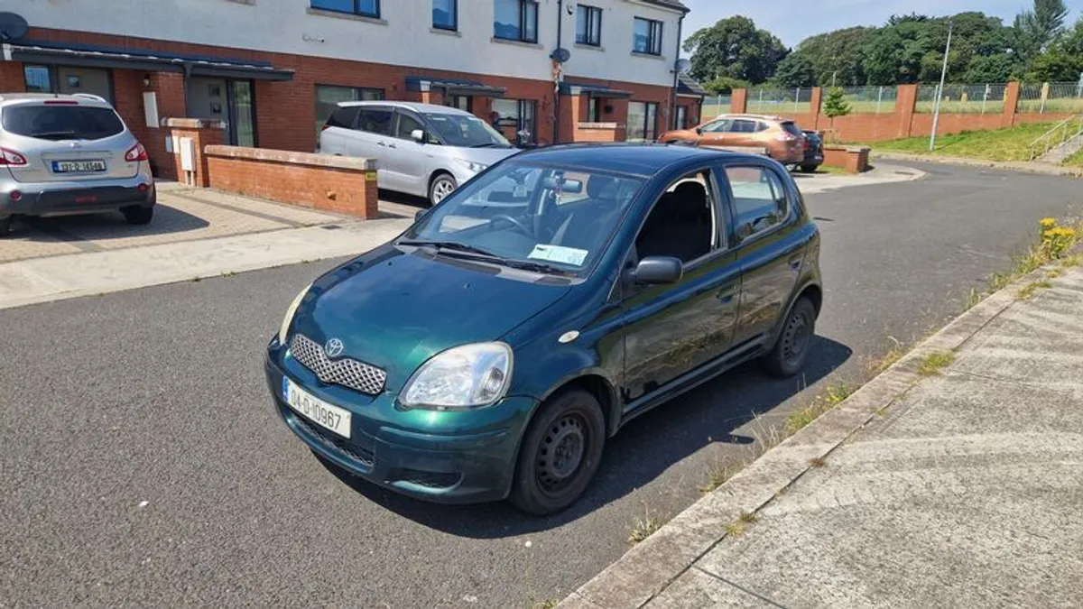 04 Toyota Yaris 1ltr petrol Tax and nct - Image 3