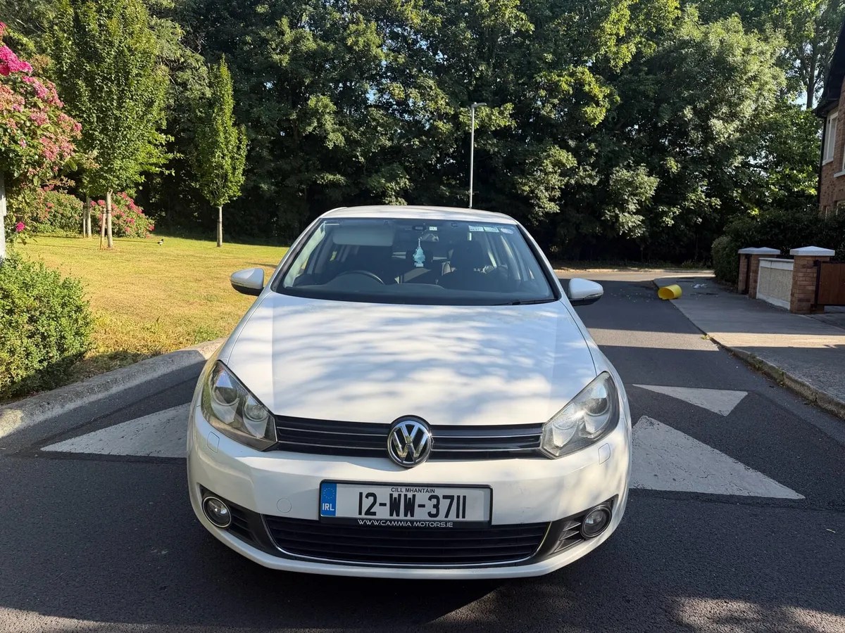 2012 Volkswagen Golf ,Auto , Low Kms - Image 5