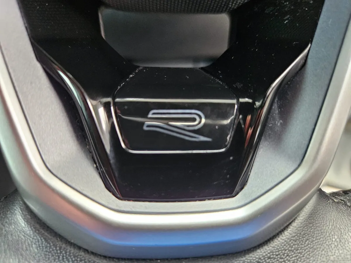 23 VOLKSWAGEN TIGUAN PETROL PLUG IN HYBRID - Image 4
