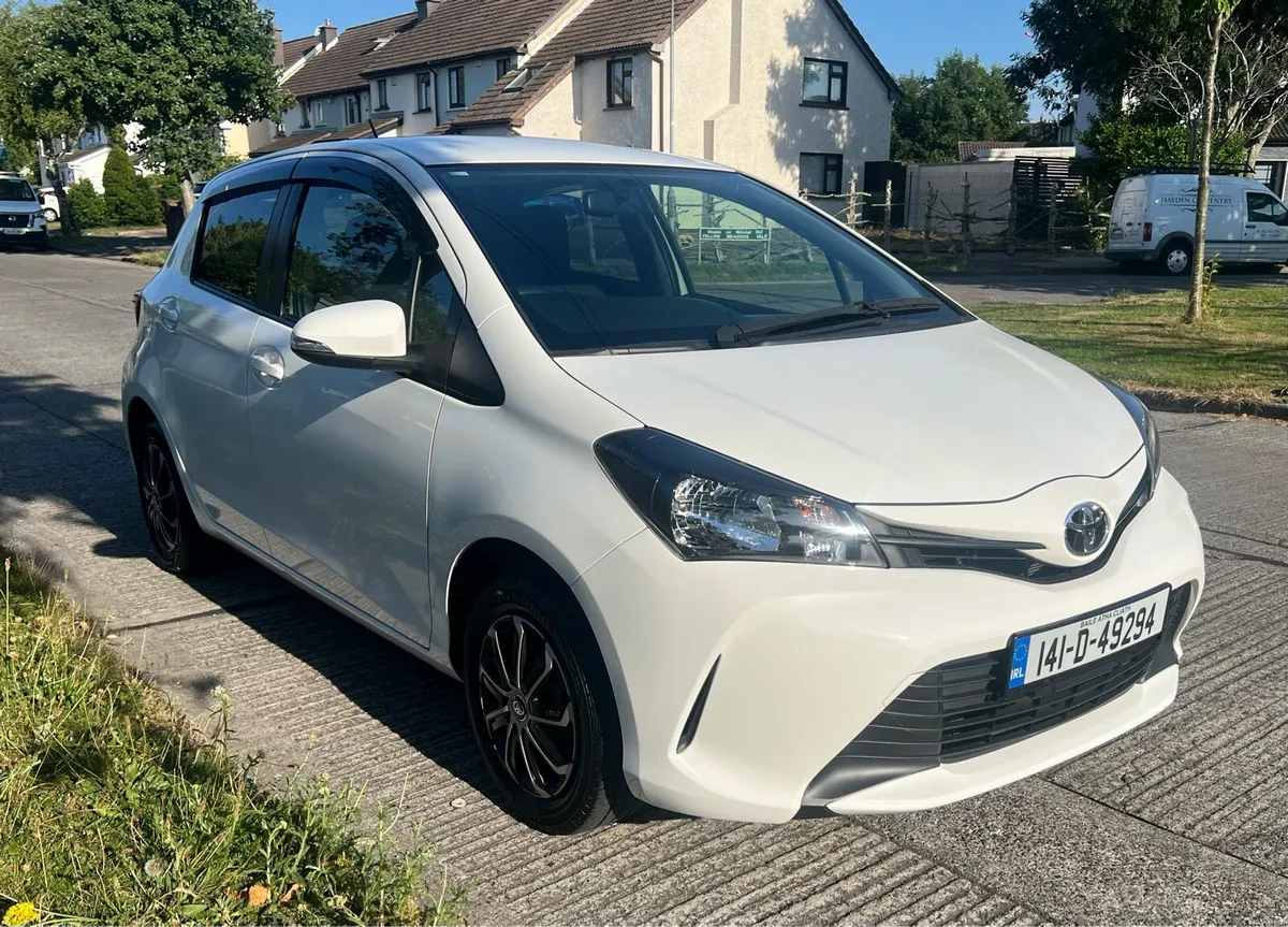 Toyota Yaris/Vitz Auto Nct 18/02/27 & Tax 30/03/27 - Image 1