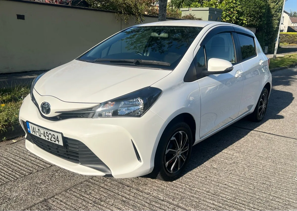 Toyota Yaris/Vitz Auto Nct 18/02/27 & Tax 30/03/27 - Image 3