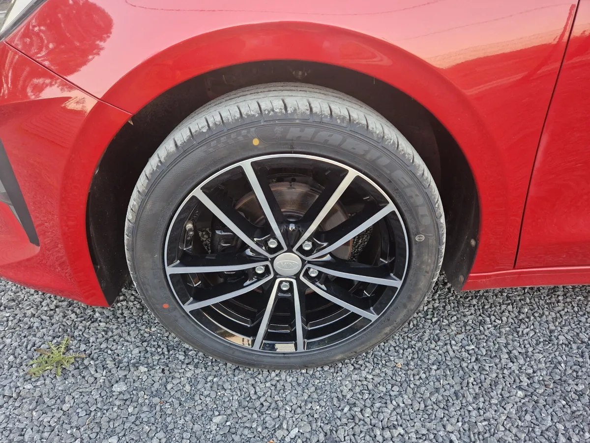 20 KIA CEED...PETROL...LOW KMS... - Image 5