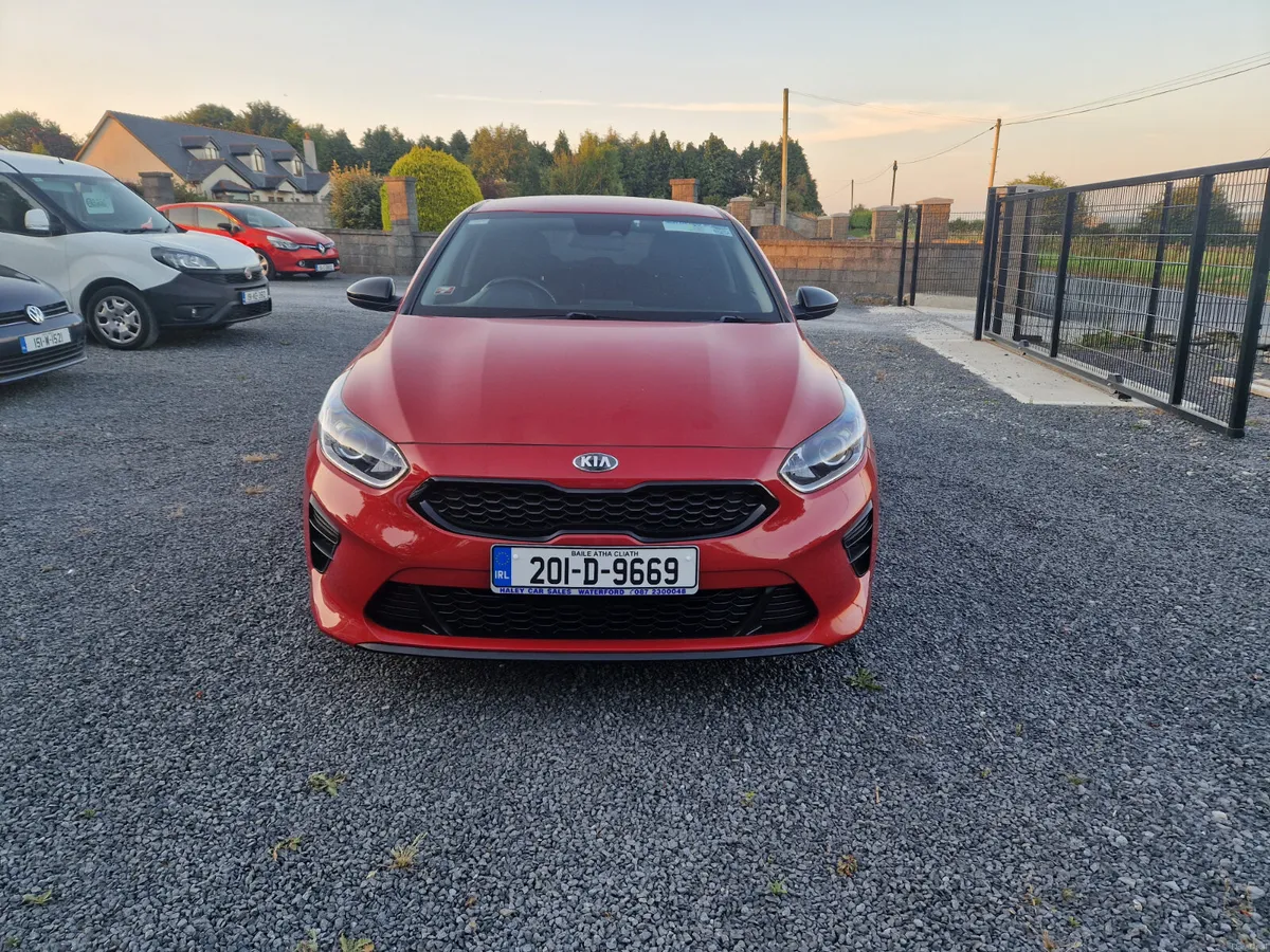 20 KIA CEED...PETROL...LOW KMS... - Image 2
